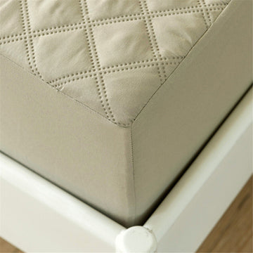 QUILTED WATERPROOF MATTRESS PROTECTOR